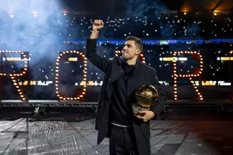 رودري: لم أكن أحلم بالتتويج بالكرة الذهبية